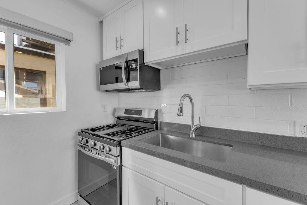 44635 San Carlos Avenue Palm Desert, CA 92260 - Photo 45 of 64 IMG_3014