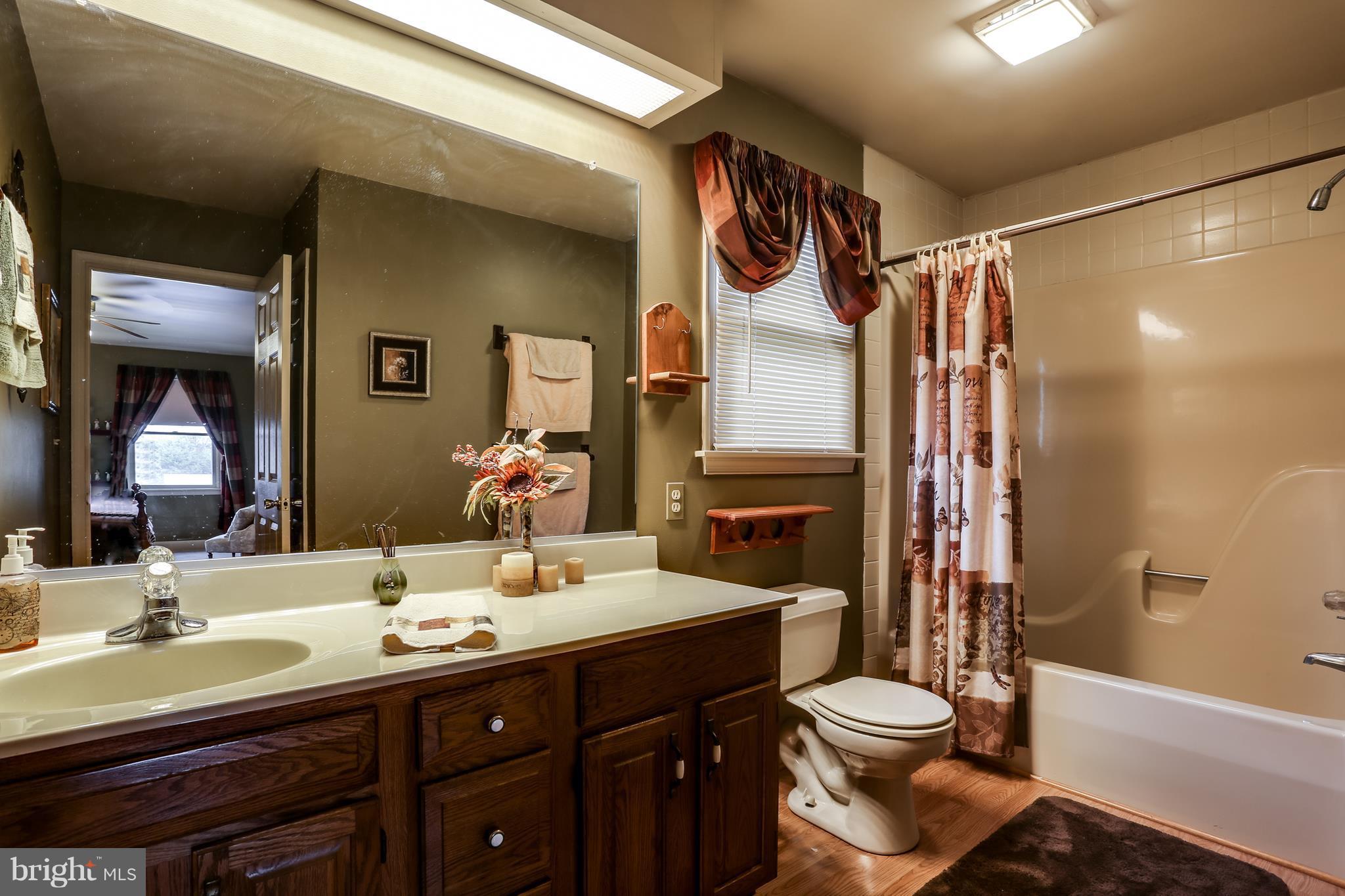 2523 Perring Woods Road Baltimore, MD 21234 - Photo 13 of 29 Bath (Master)