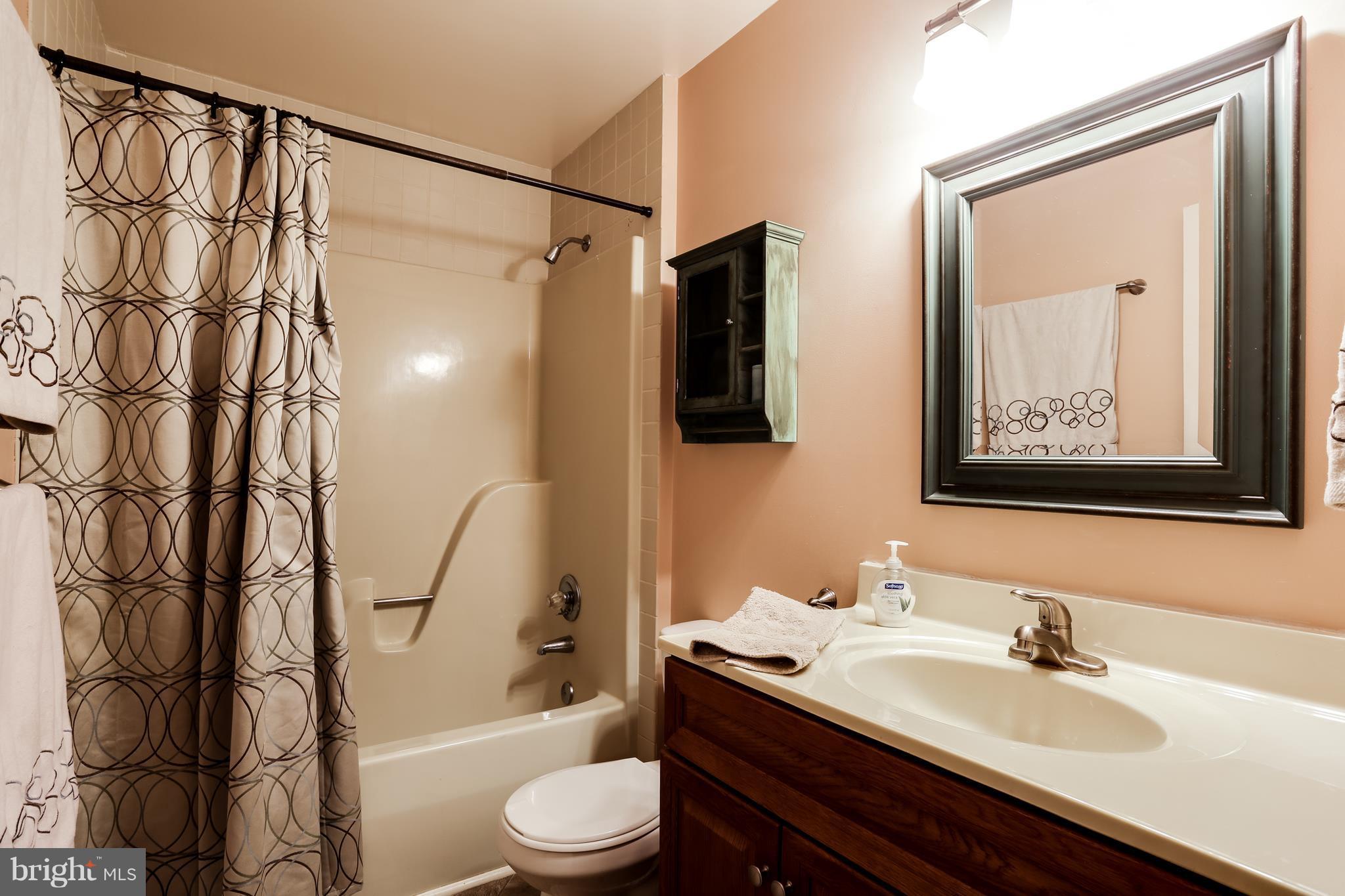 2523 Perring Woods Road Baltimore, MD 21234 - Photo 18 of 29 Bath in upstair hallway.