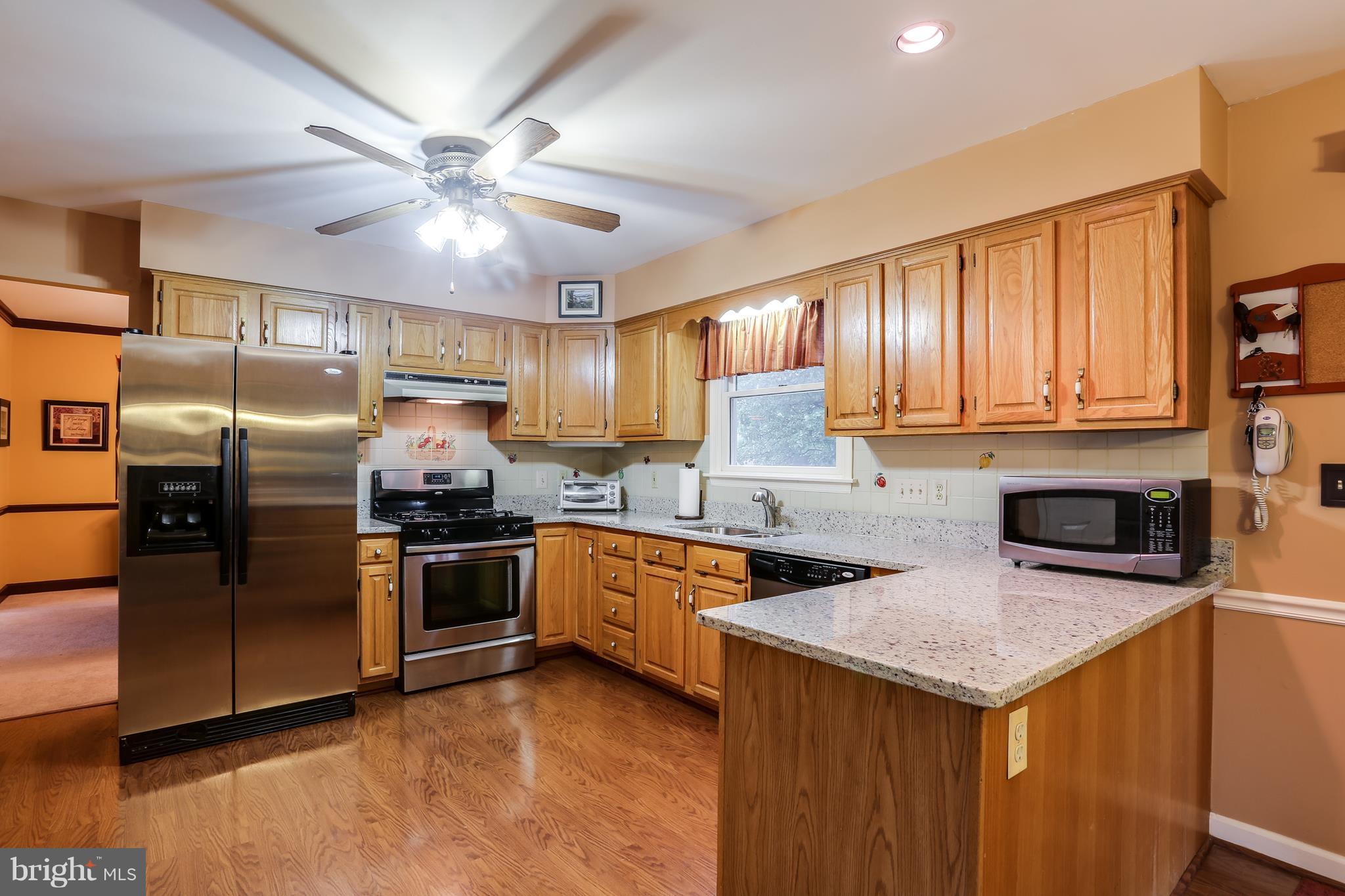2523 Perring Woods Road Baltimore, MD 21234 - Photo 3 of 29 Kitchen