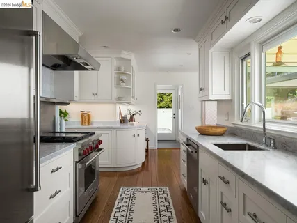 $4,995,000 | 12700 Skyline Boulevard, Oakland, CA 94619