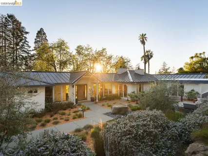 $4,995,000 | 12700 Skyline Boulevard, Oakland, CA 94619