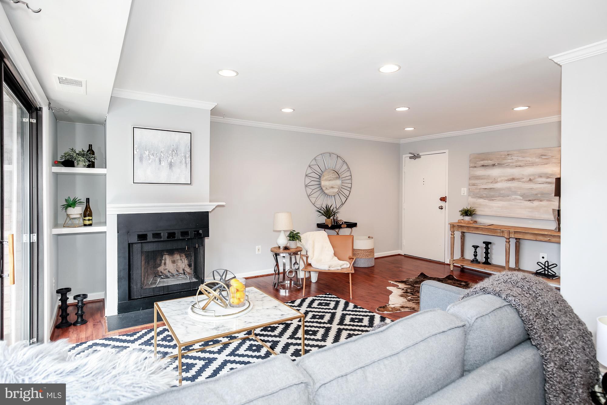 4360 Cherry Hill Road, Unit 202 Arlington, VA 22207 - Photo 3 of 30