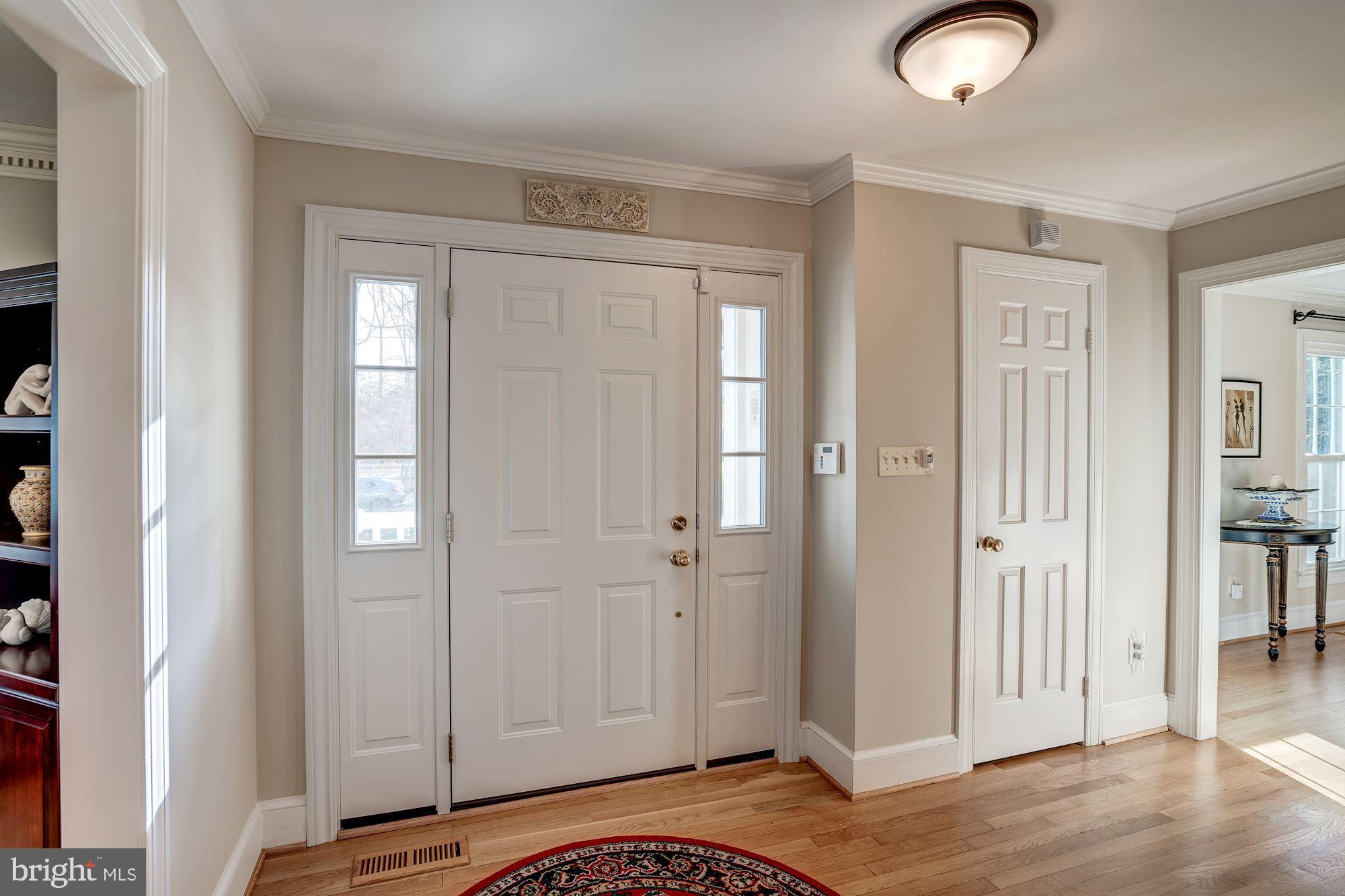 1044 Rector Lane McLean, VA 22102 - Photo 3 of 53 Foyer