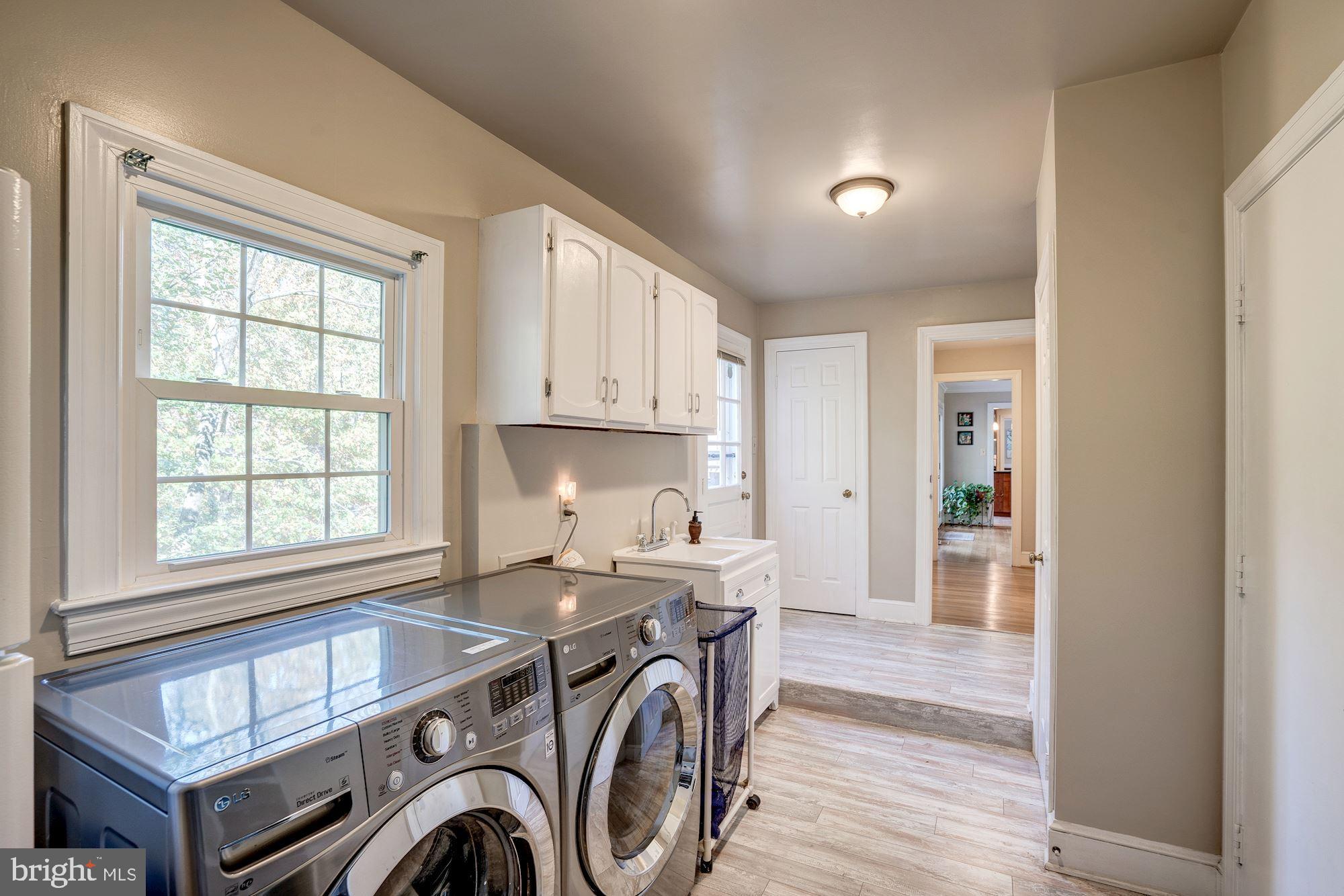 1044 Rector Lane McLean, VA 22102 - Photo 21 of 53 Laundry Room