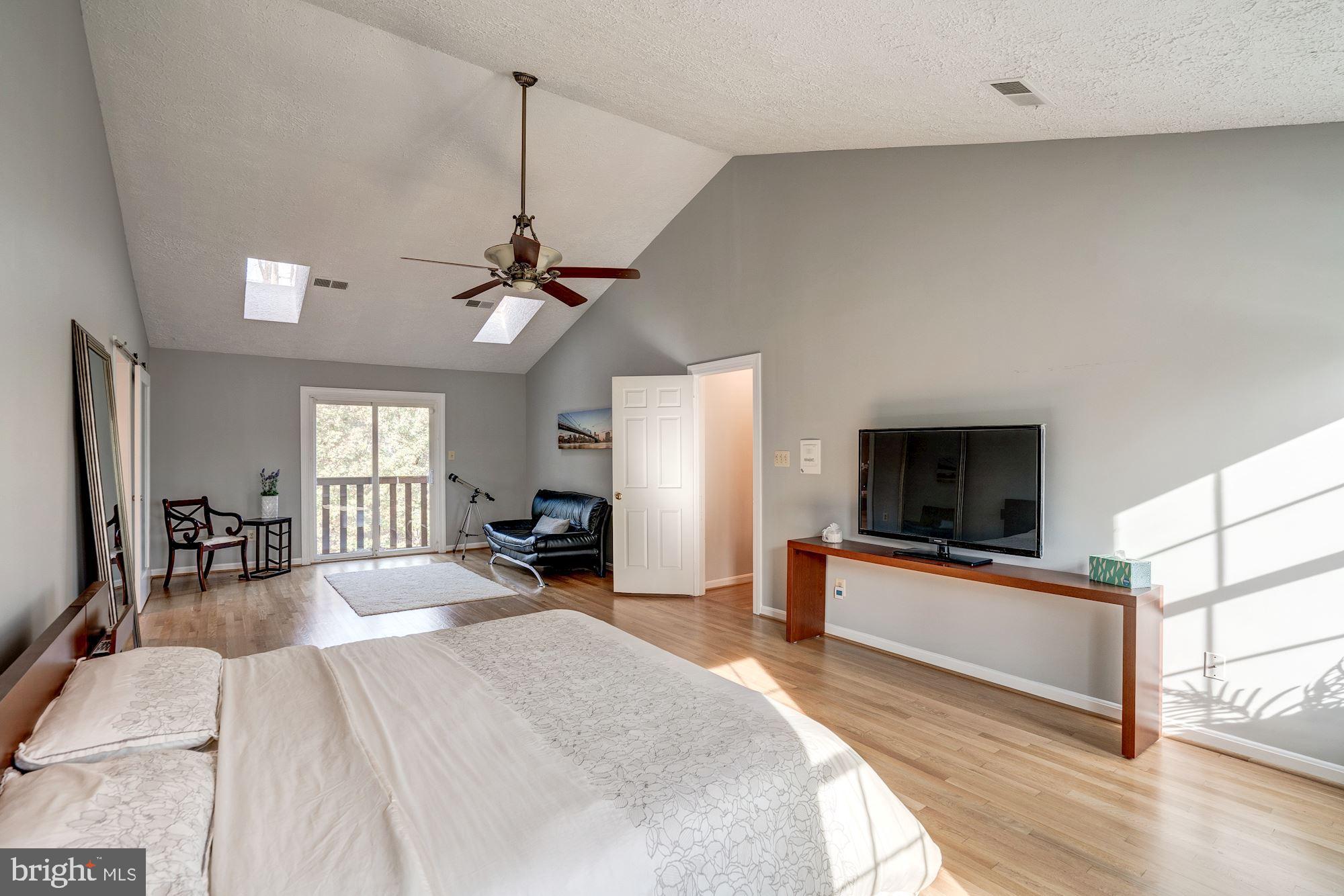 1044 Rector Lane McLean, VA 22102 - Photo 24 of 53 Master Bedroom
