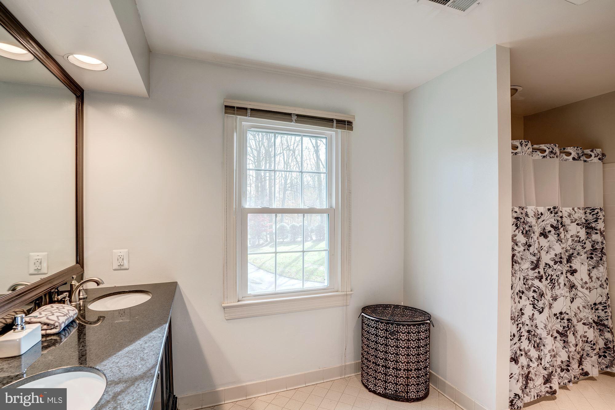 1044 Rector Lane McLean, VA 22102 - Photo 33 of 53 Full Bath