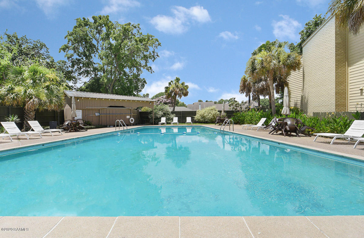 220 Doucet Road, Unit 207A Lafayette, LA 70503 - Photo 2 of 24 Greenbriar Community Photos