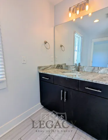 $3,250 | 1708 4th Avenue North, Nashville, TN 37208