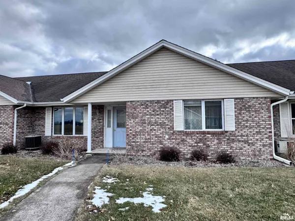 $149,000 | 2005 South Madison Street, Macomb, IL 61455