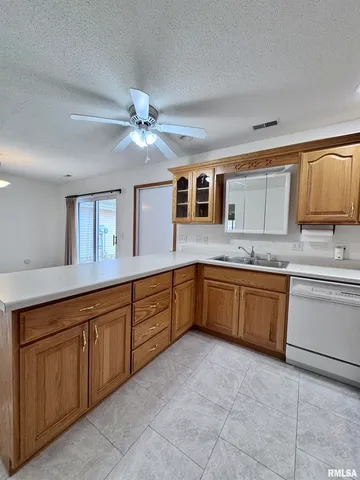 $149,000 | 2005 South Madison Street, Macomb, IL 61455