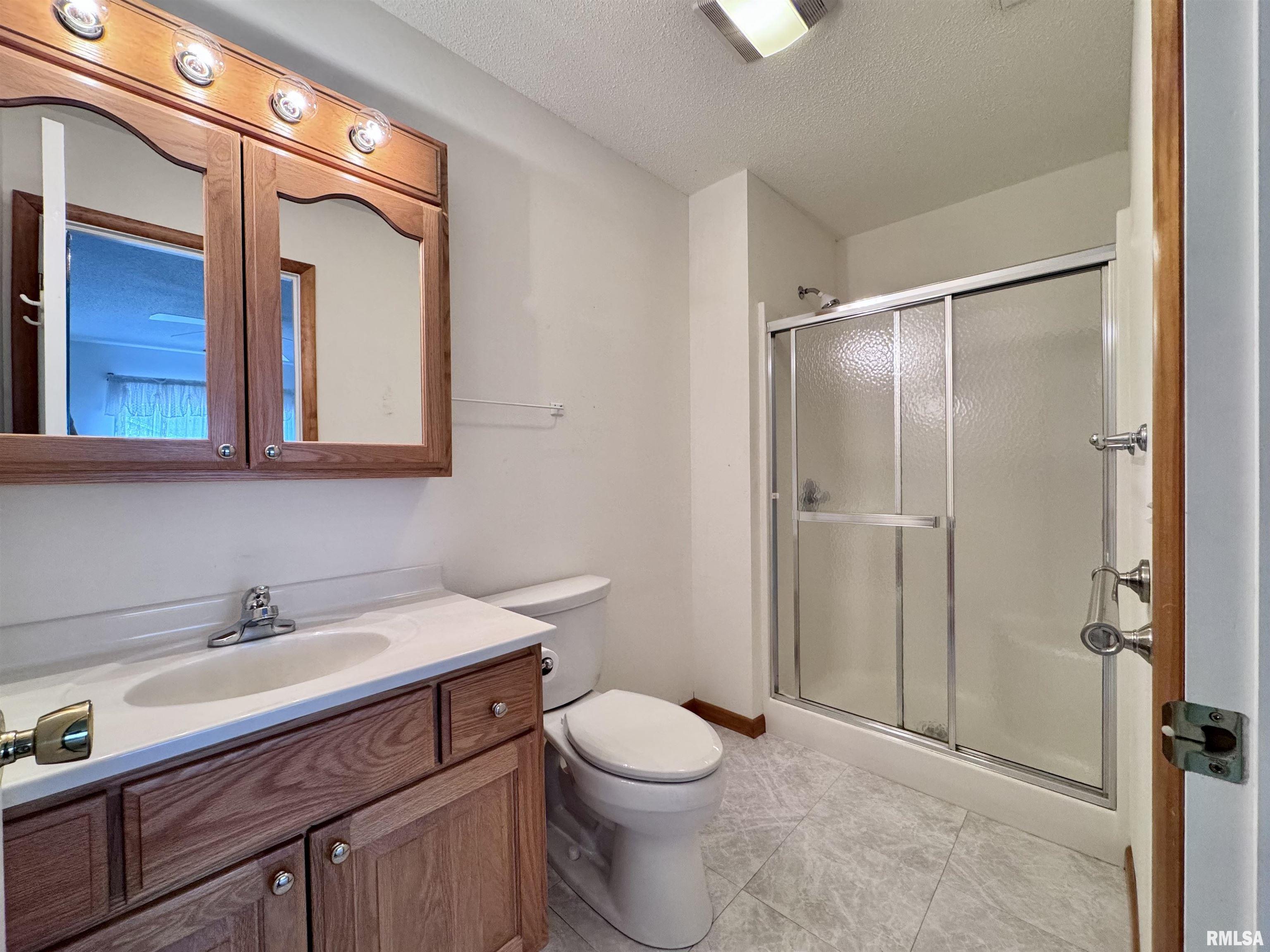 2005 South Madison Street Macomb, IL 61455 - Photo 19 of 24