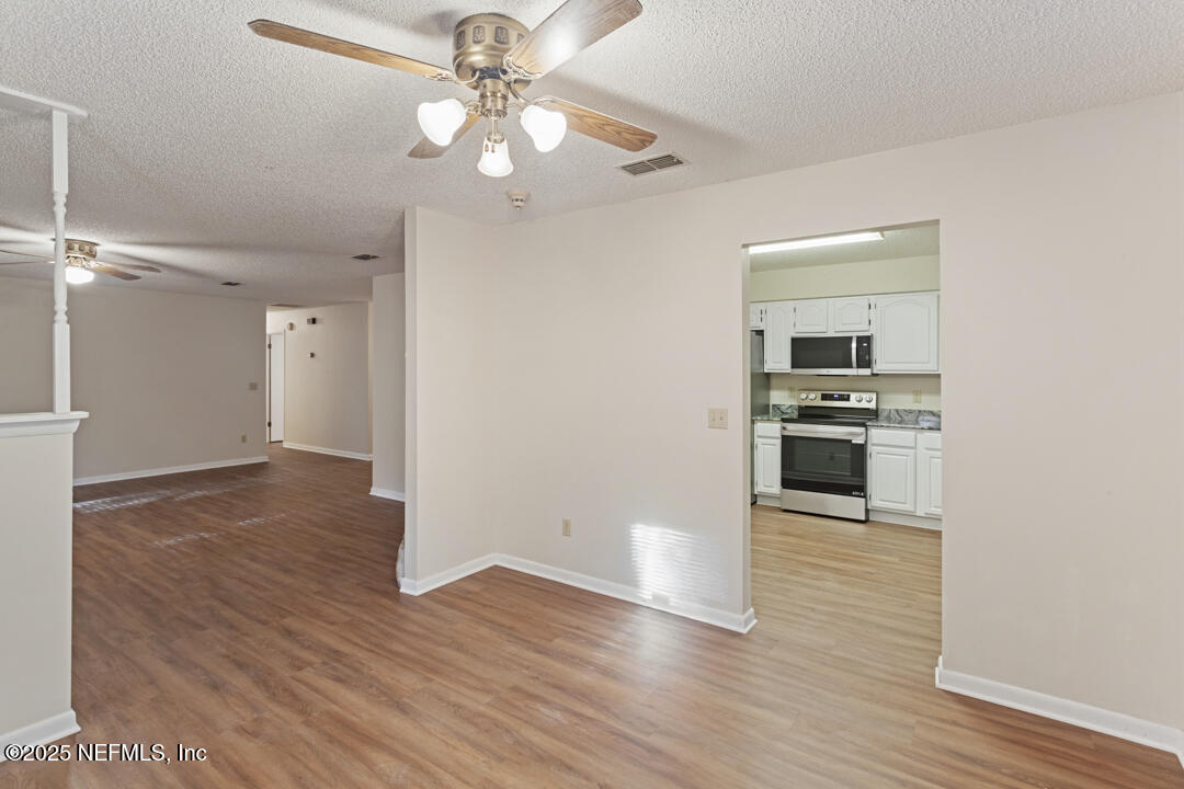 128 Gas Easement Road Interlachen, FL 32148 - Photo 11 of 30 Web-10