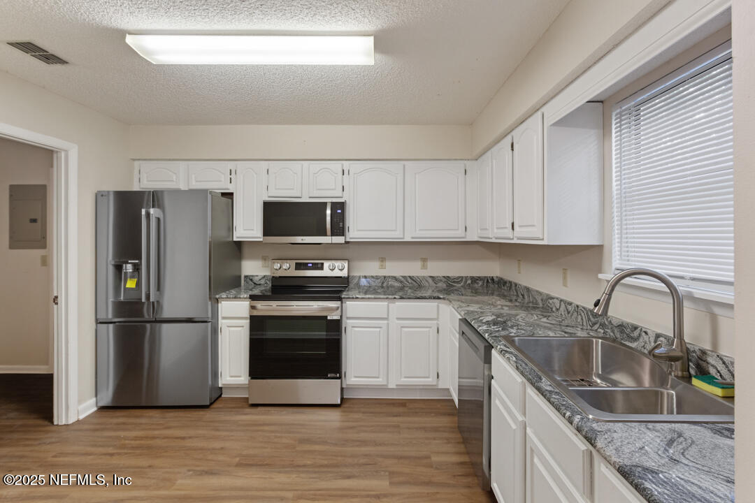 128 Gas Easement Road Interlachen, FL 32148 - Photo 12 of 30 Web-11