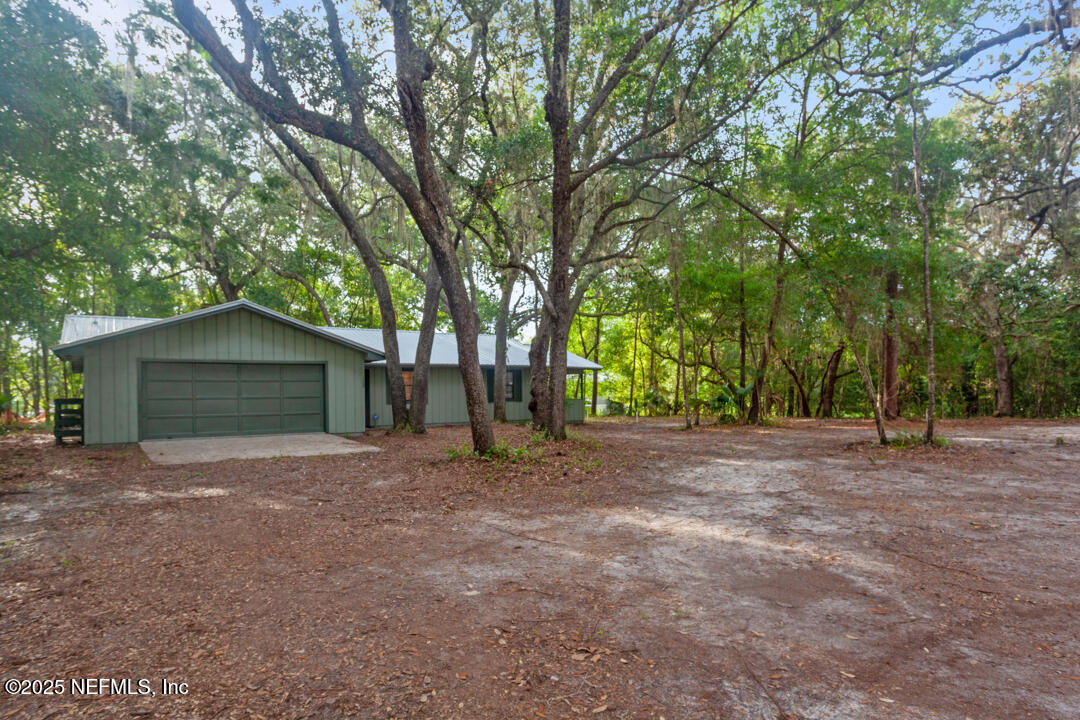 128 Gas Easement Road Interlachen, FL 32148 - Photo 5 of 30 Web-1