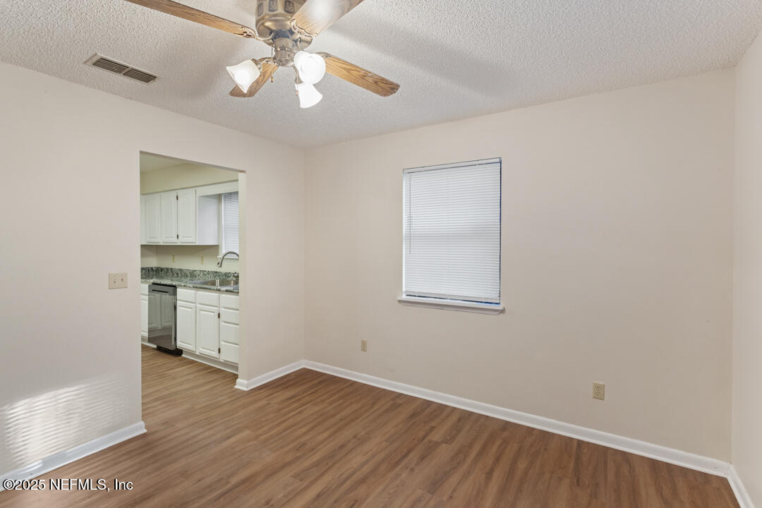 128 Gas Easement Road Interlachen, FL 32148 - Photo 10 of 30 Web-9