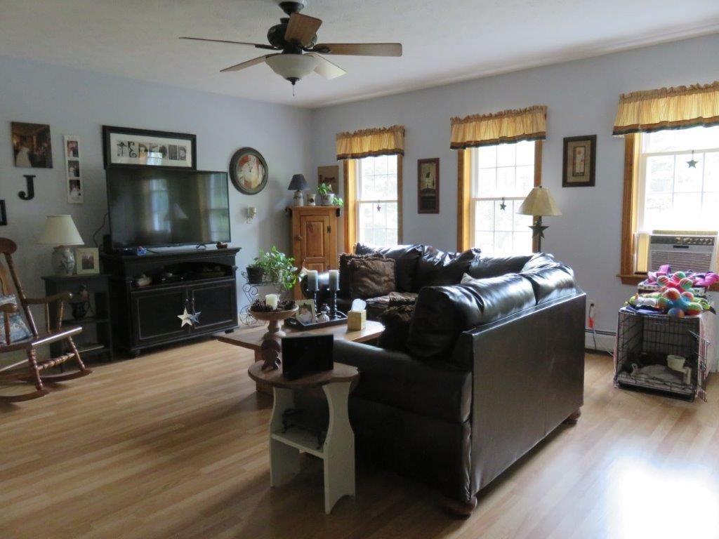 167 Railroad Avenue Springvale, ME 04083 - Photo 19 of 27 Photo