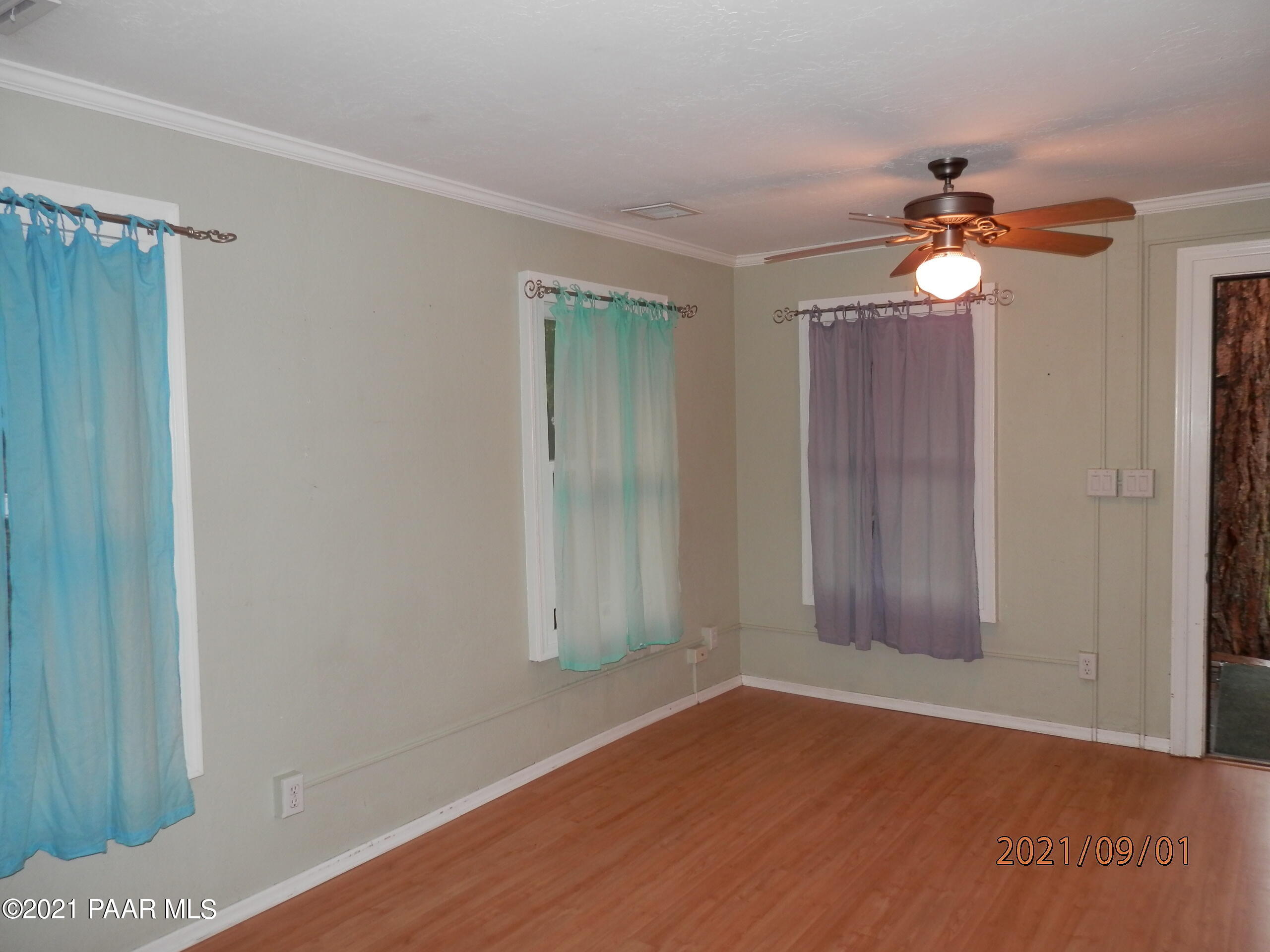 321 San Carlos Road Prescott, AZ 86303 - Photo 8 of 20 P9010014