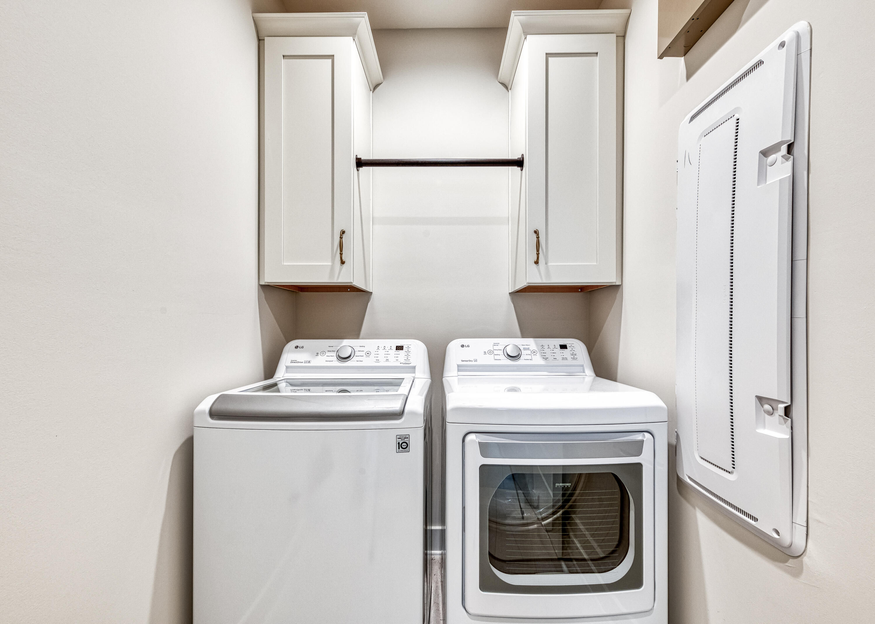 68 Ridgewalk Circle Santa Rosa Beach, FL 32459 - Photo 41 of 58 a utility room with dryer and washer