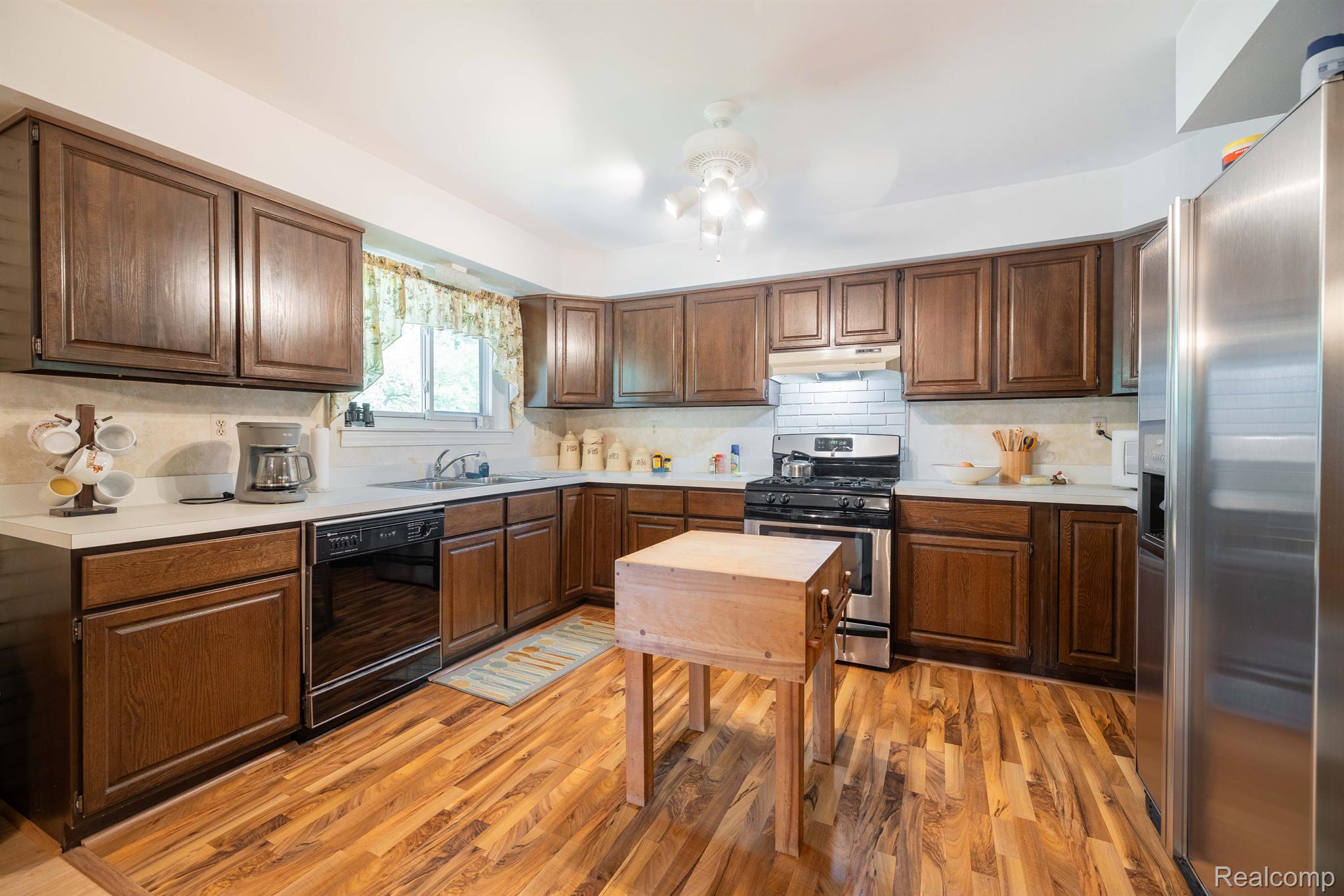 14610 Grafton Road Carleton, MI 48117 - Photo 11 of 31 Gallery Image 11