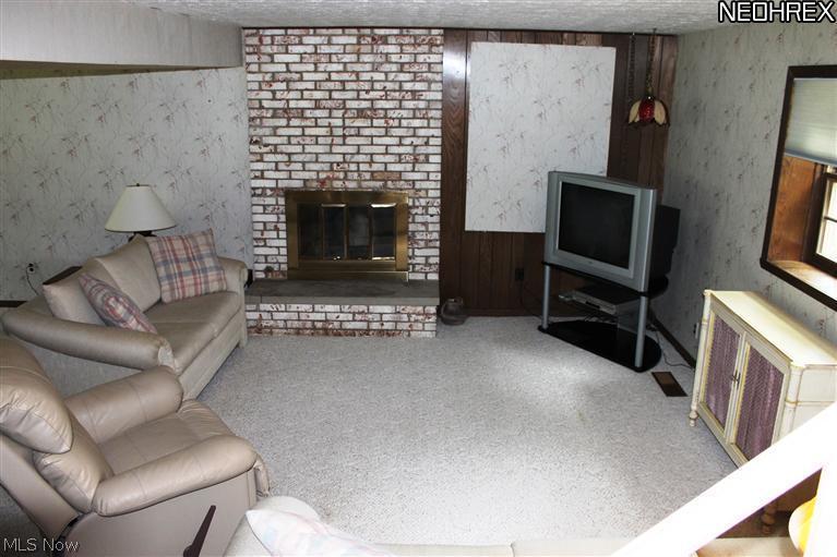 2822 Lee Road Silver Lake, OH 44224 - Photo 7 of 13