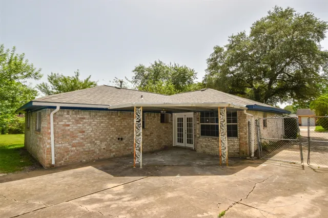 $1,900 | 11719 Murr Way, Houston, TX 77048