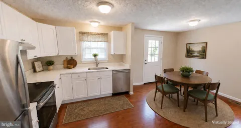 $400,000 | 1180 Bannister Circle, Waldorf, MD 20602