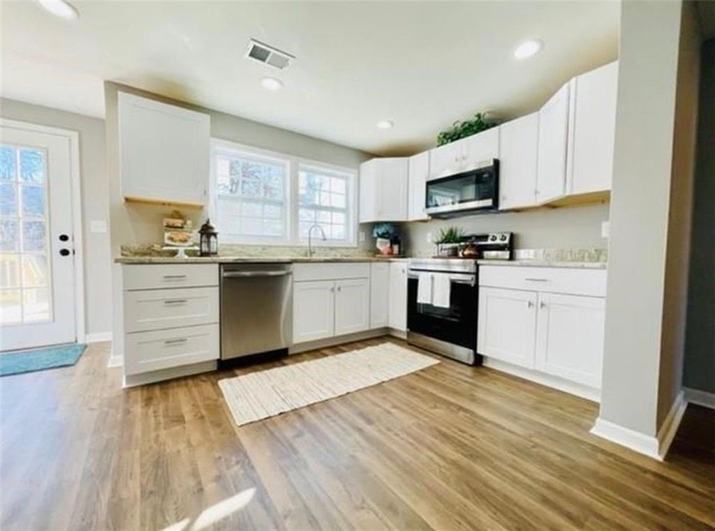 3315 Plantation Road Acworth, GA 30102 - Photo 2 of 12