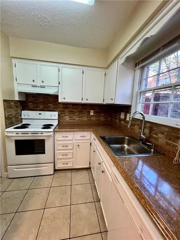 $1,895 | 3888 York Place, Unit 3888, Decatur, GA 30032