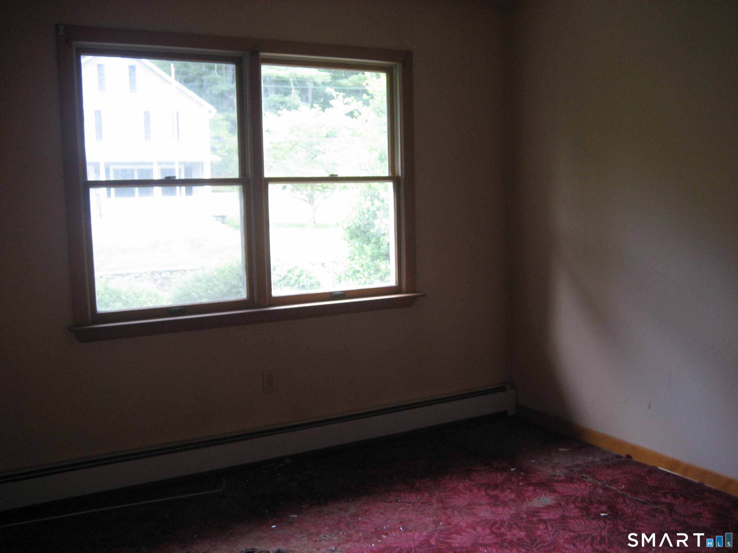 21 Daniel Street Norwich, CT 06360 - Photo 9 of 21