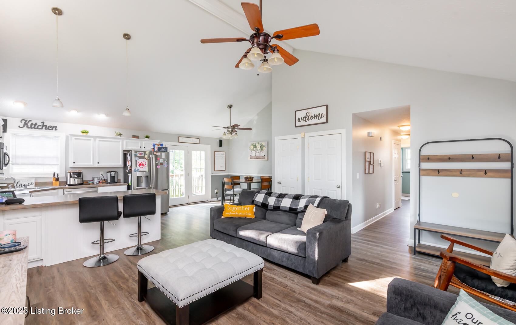 10302 Easum Road Louisville, KY 40299 - Photo 7 of 62 ESR-112