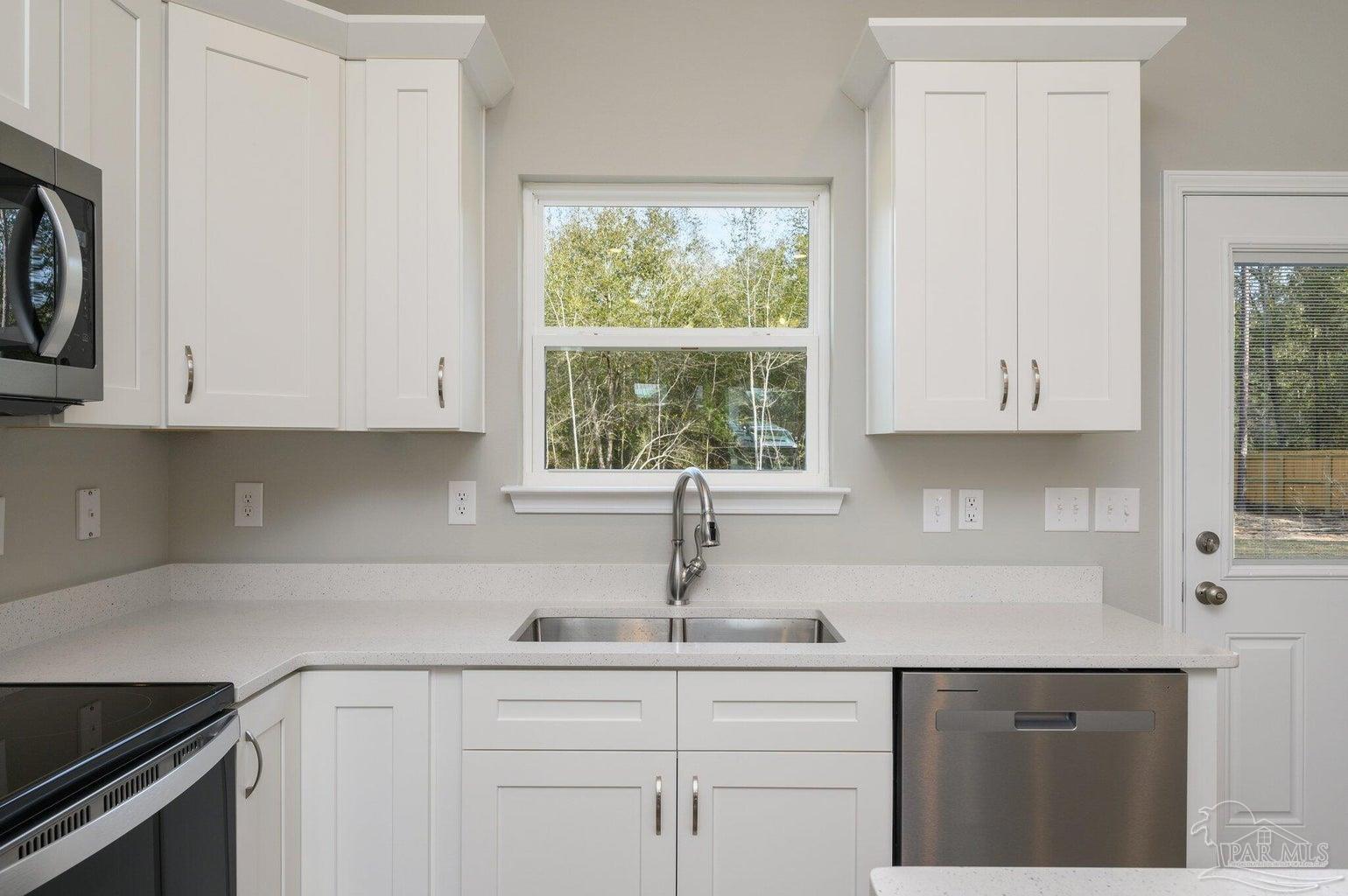 296 Park Lane Crestview, FL 32536 - Photo 15 of 29