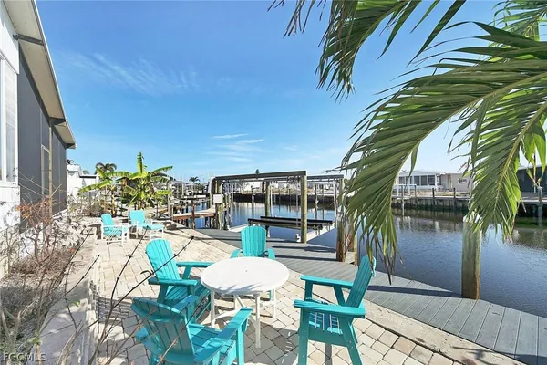$369,900 | 3070 Harpoon Lane, St. James City, FL 33956