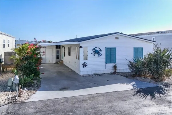$369,900 | 3070 Harpoon Lane, St. James City, FL 33956