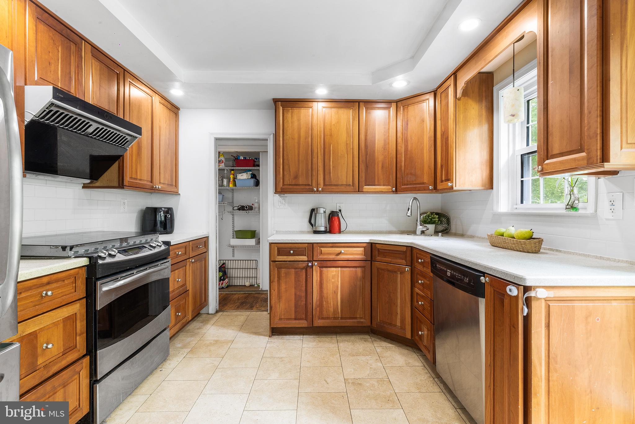 414 West Valley Road Wayne, PA 19087 - Photo 23 of 28