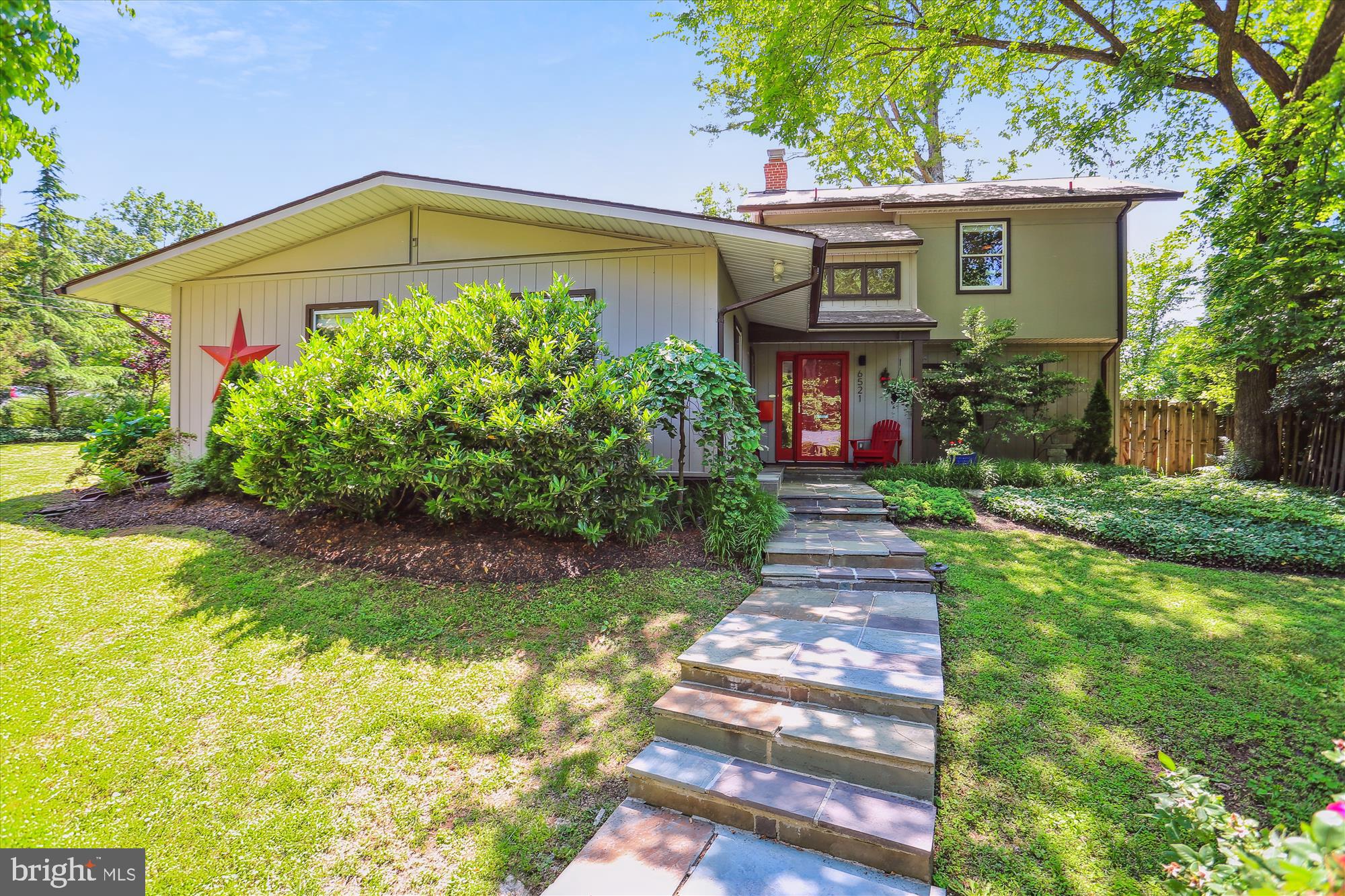 Welcome to 6521 E Halbert Road