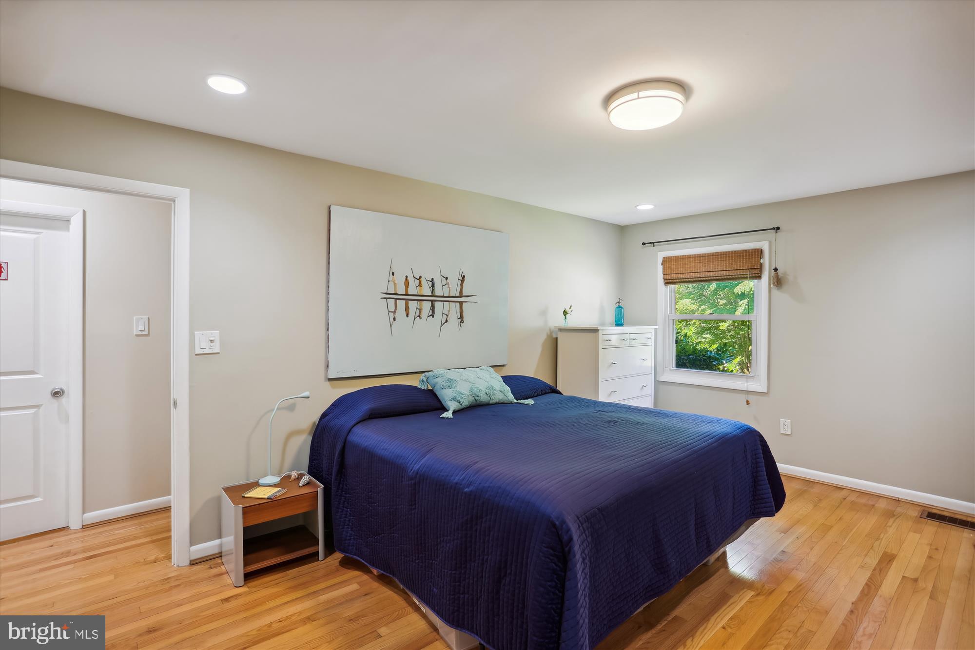 6521 East Halbert Road Bethesda, MD 20817 - Photo 24 of 52 Primary Bedroom Suite