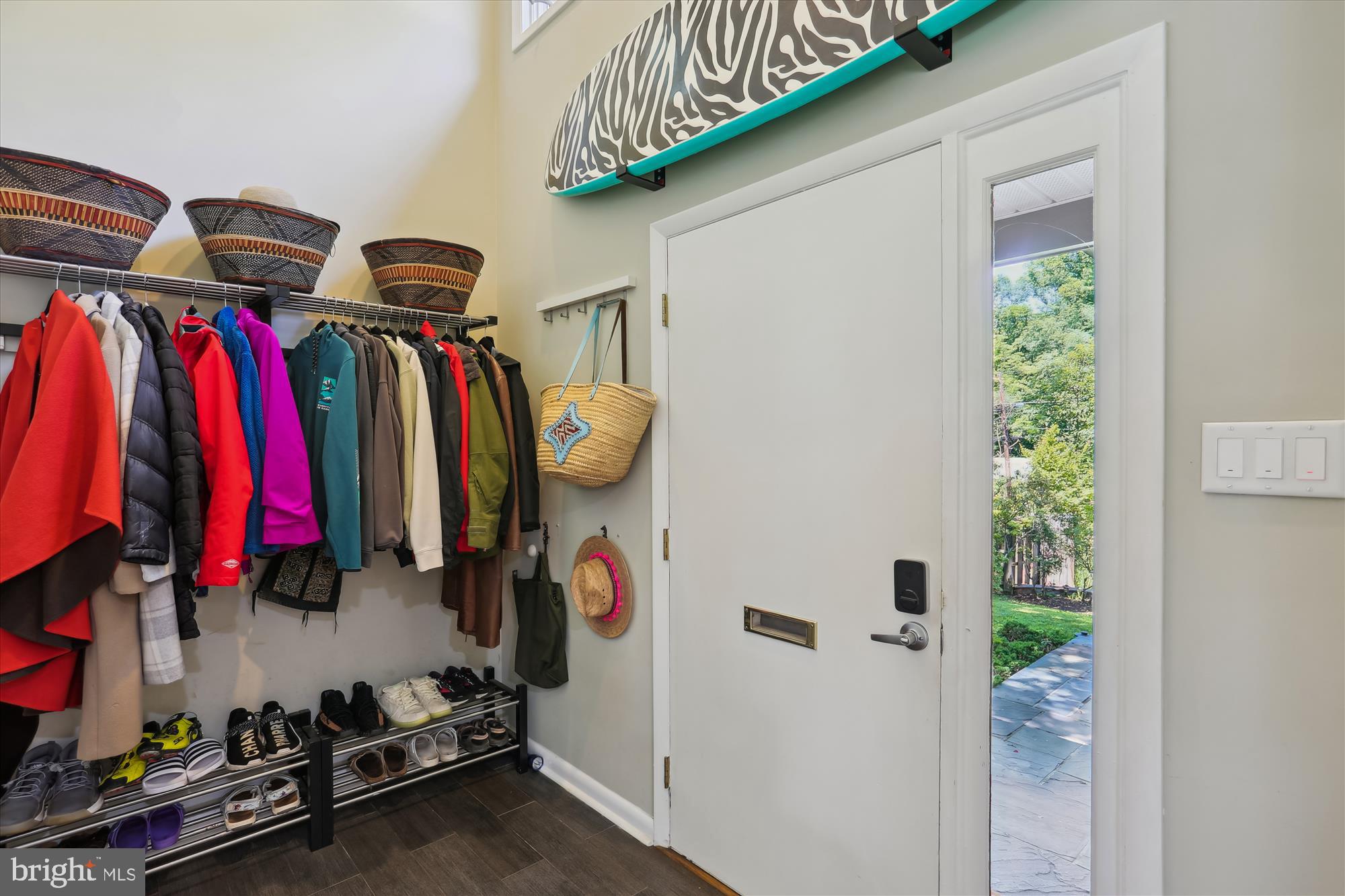 6521 East Halbert Road Bethesda, MD 20817 - Photo 3 of 52 Inviting Entry with Vaulted Ceilings