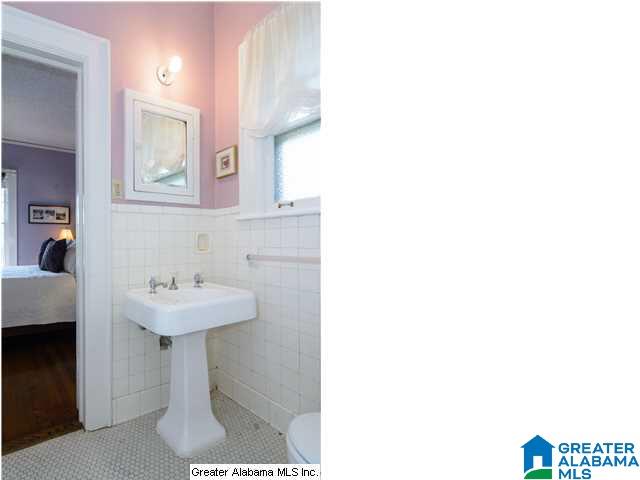914 Linwood Road Birmingham, AL 35222 - Photo 19 of 32
