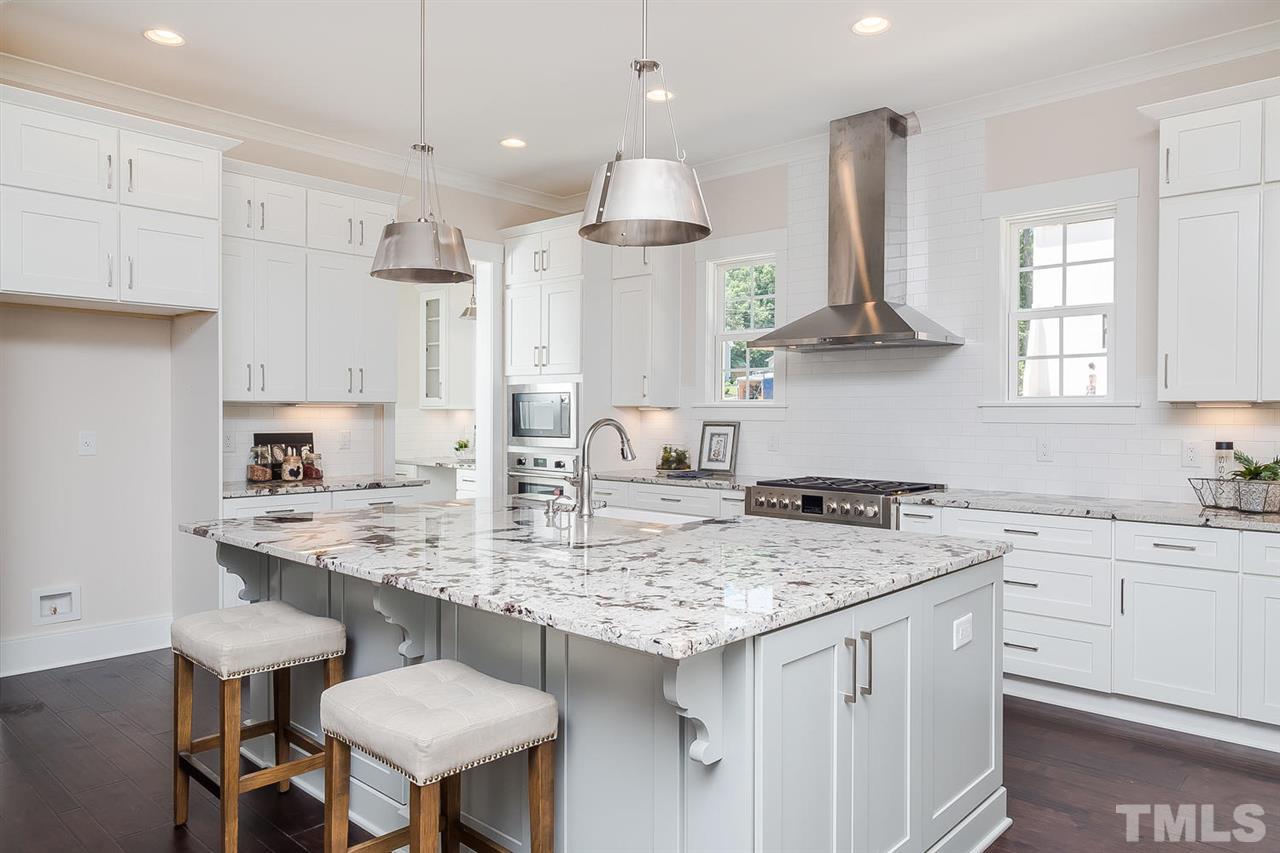 511 Peebles Street Raleigh, NC 27608 - Photo 8 of 14
