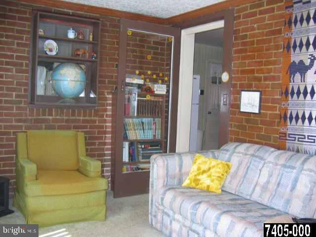 214 Greystone Road York, PA 17402 - Photo 7 of 9 Gallery Image 7