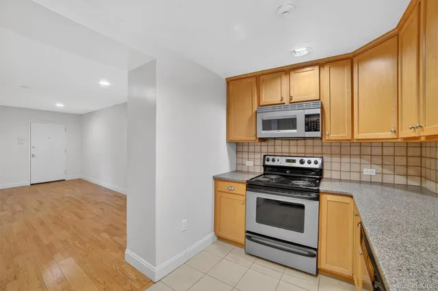 $2,400 | 142 Bannon Avenue, Unit 3, Buchanan, NY 10511