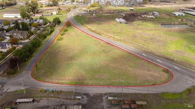 $295,000 | 3341 Petaluma Hill Road, Santa Rosa, CA 95404