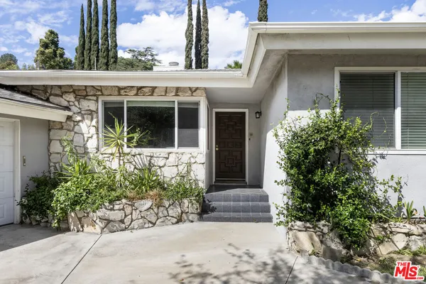 $1,649,000 | 15508 Royal Ridge Road, Sherman Oaks, CA 91403
