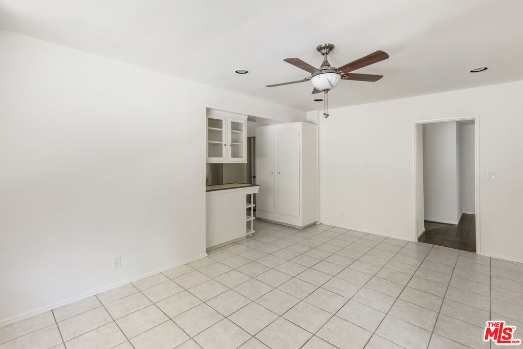 15508 Royal Ridge Road Sherman Oaks, CA 91403 - Photo 10 of 39