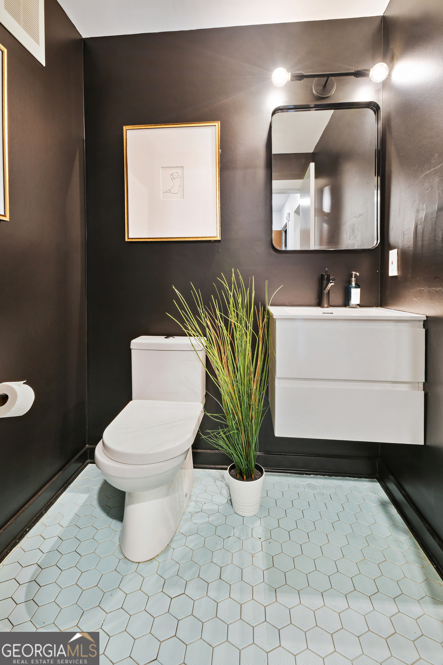 208 12th Street Northeast, Unit 301 Atlanta, GA 30309 - Photo 22 of 33