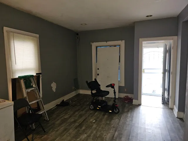 $110,900 | 1526 West Groeling Avenue, Milwaukee, WI 53206