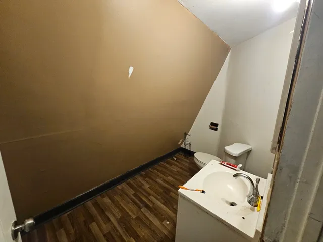 $110,900 | 1526 West Groeling Avenue, Milwaukee, WI 53206