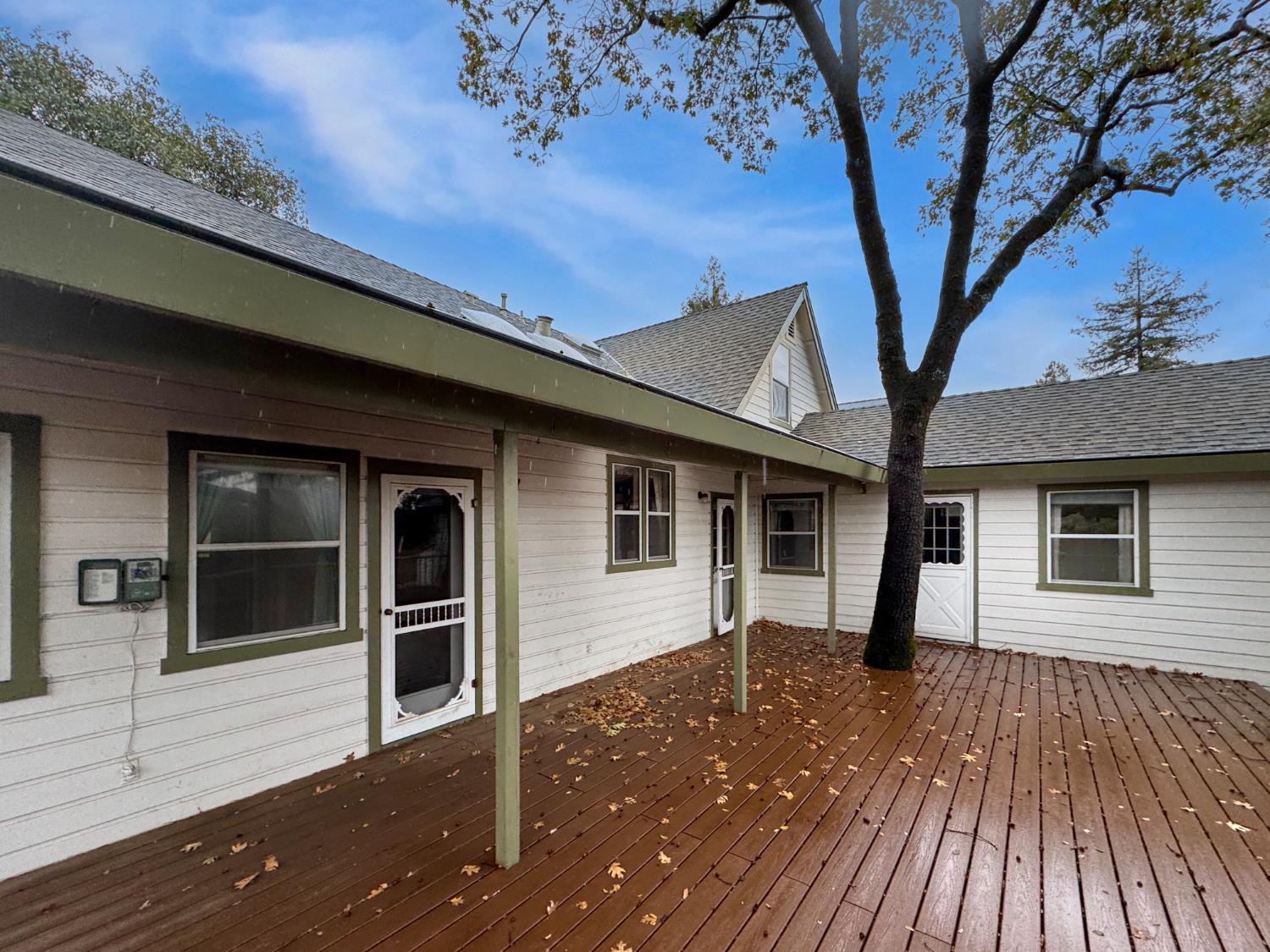 12439 Homestead Way Auburn, CA 95603 - Photo 10 of 27 a house with a outdoor space