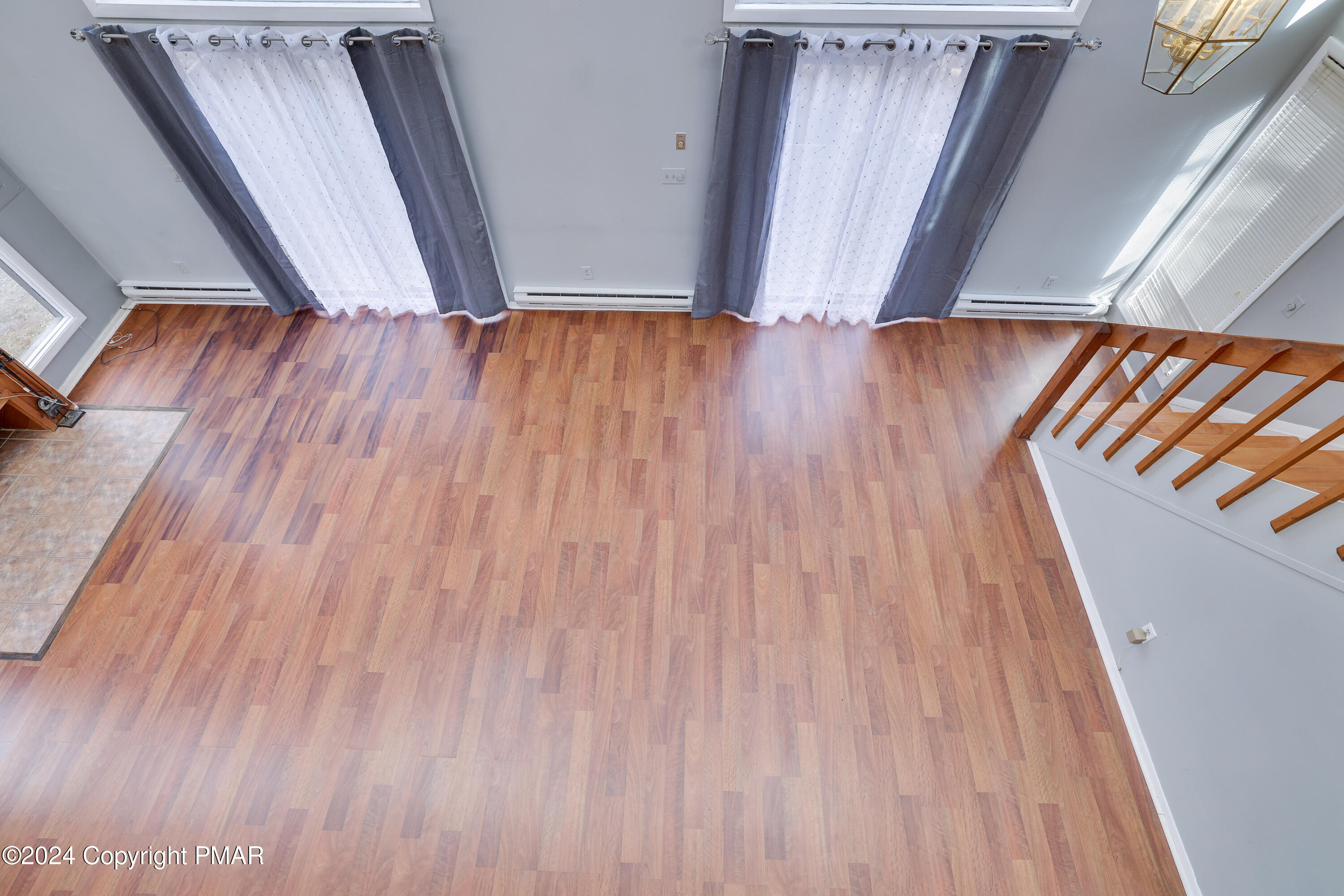 2237 Southport Drive Bushkill, PA 18324 - Photo 13 of 27 Loft over Livingrm